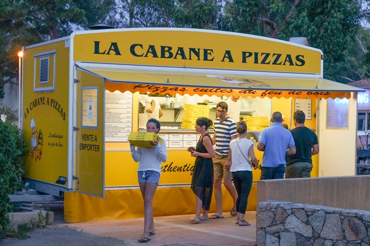 cabane a pizza camping Castors