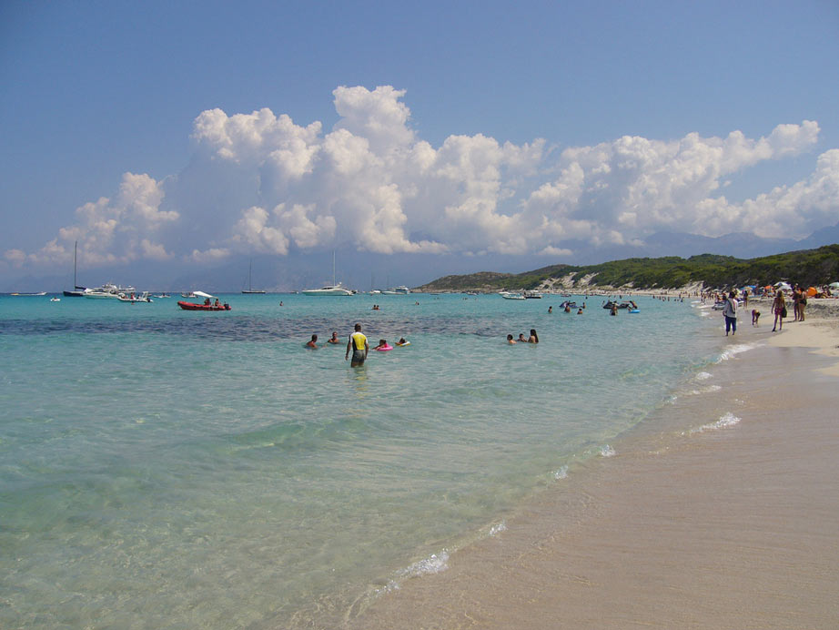 plage de l'île Rousse