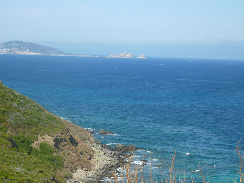 vue sur mer près camping Corse